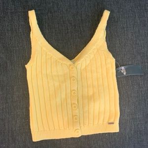 Crop ribbed button front sweater tank XXS runs big